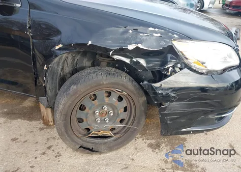 2013 Chrysler 200 Lx из США, поврежденный, VIN 1C3CCBAG1DN737166